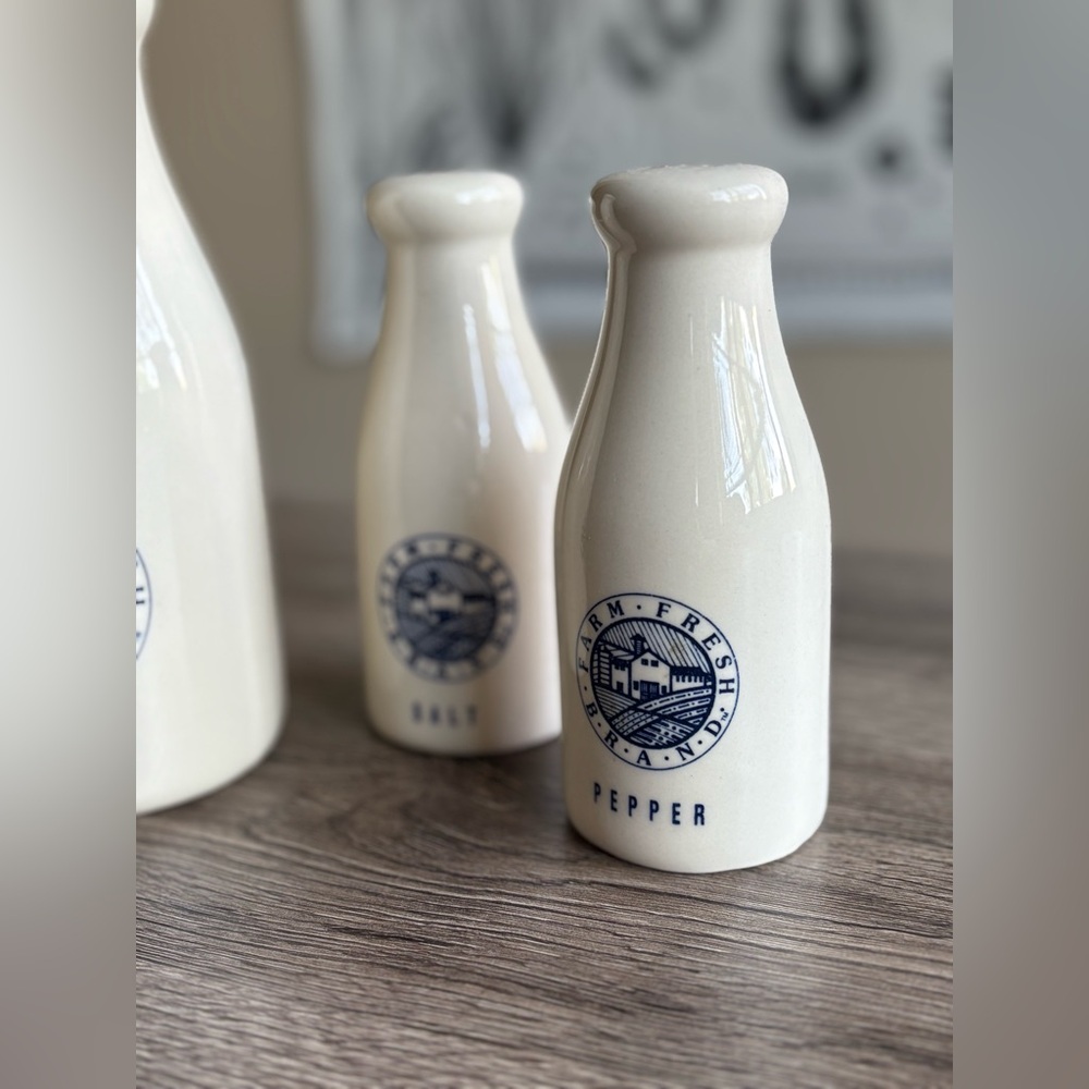 Vintage Farm Fresh Brands Ceramic Tools Salt Pepper Shaker Kitchen Set - Picture 4 of 8